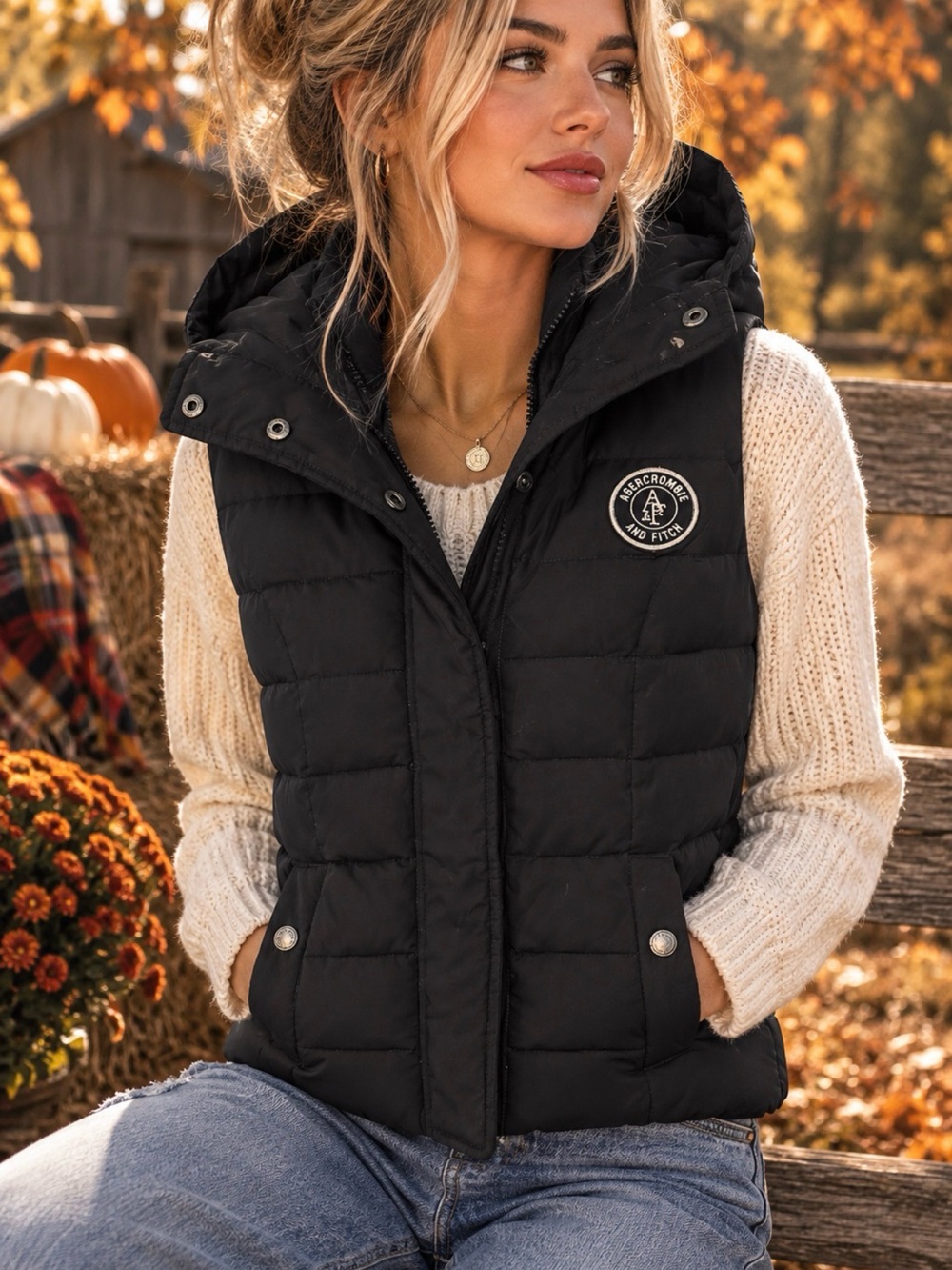 Abercrombie & Fitch Women's Hooded Navy Puffer Vest